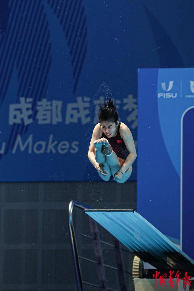 跳水盛宴：中国选手包揽跳水项目