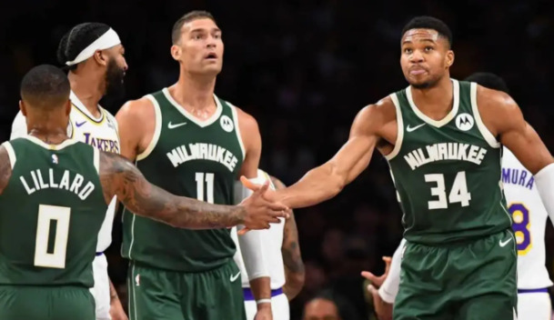 包含凯尔特人客场不敌国王，涨势受挫的词条