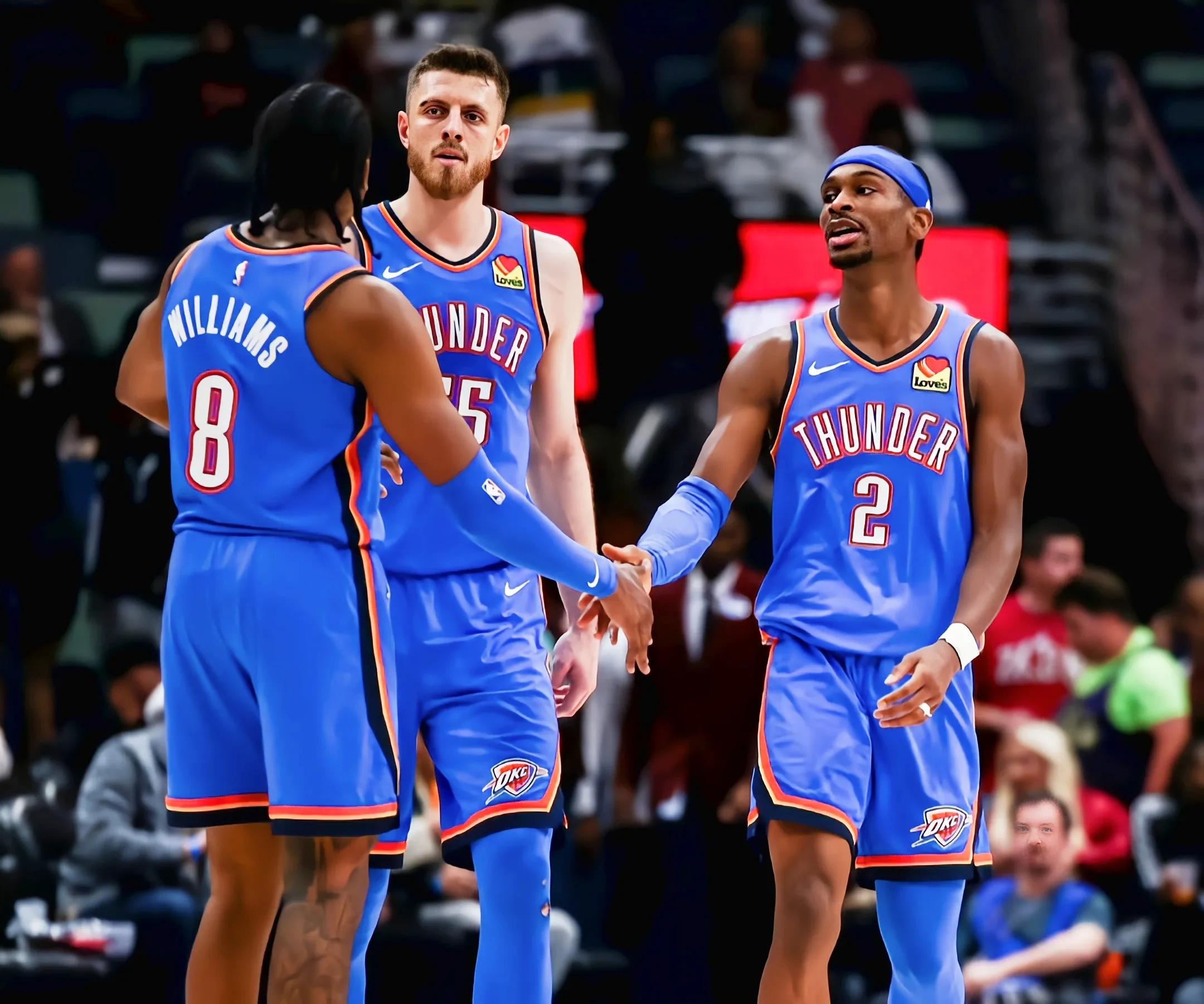 日本男篮力克雷霆，戈贝尔统治全场